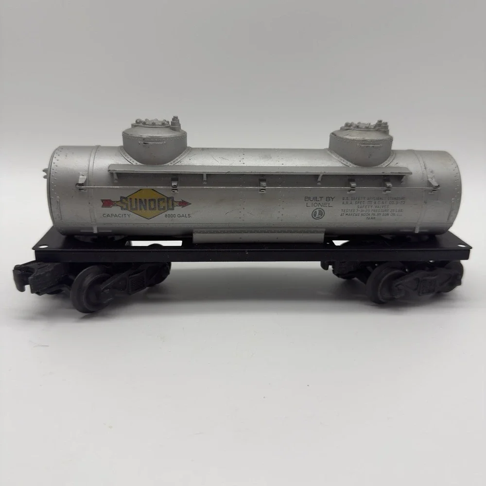 Lionel O Guage‎ Sunoco 2-Dome Tank Car Model #6465 Produced Between 1948 - 1956